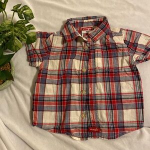 Wrangler Red and Blue Plaid Button Down Shirt